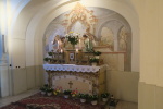 u zadního bočního oltáře je vytvořena Getsemanská zahrada