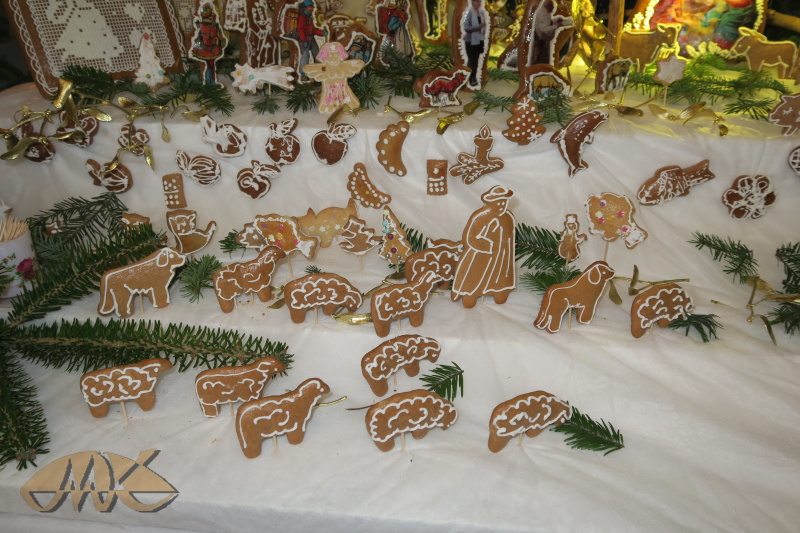 přibyl i pastýř se stádem oveček