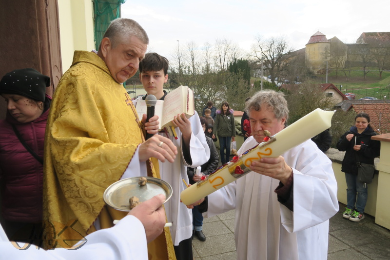 ať nás chrání a zachrání